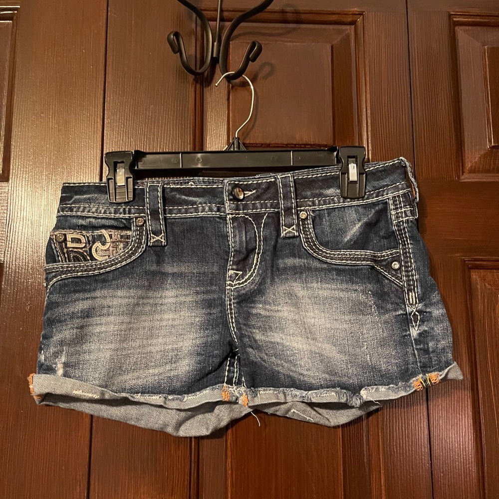 ROCK REVIVAL JEAN SHORTS!!